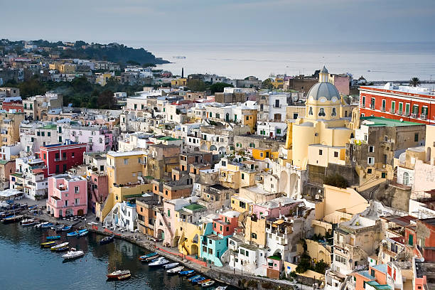 procida corricella 村 - ischia island campania nautical vessel harbor ストックフォトと画像