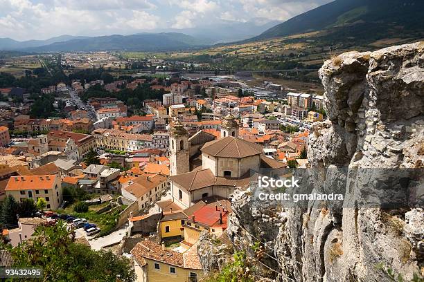 Castel Di Sangro - Fotografie stock e altre immagini di L'Aquila - L'Aquila, Abruzzo, Italia