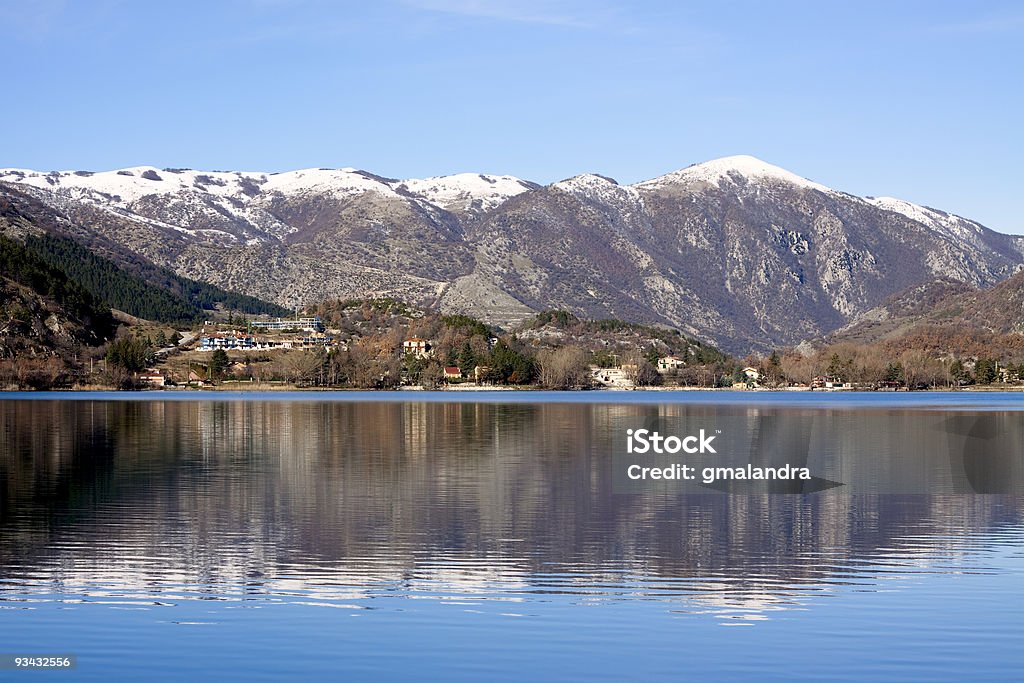 O lago de Scanno - Foto de stock de Abruzzo royalty-free