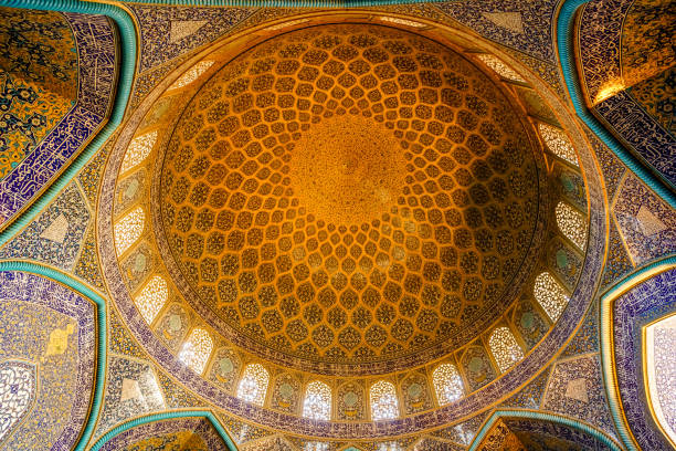 istock Dome of Lotfollah mosque in Esfahan - Iran 934329946