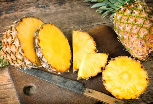 Photo of sliced pineapple