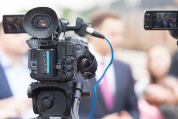 istock TV interview. News conference. 934354554
