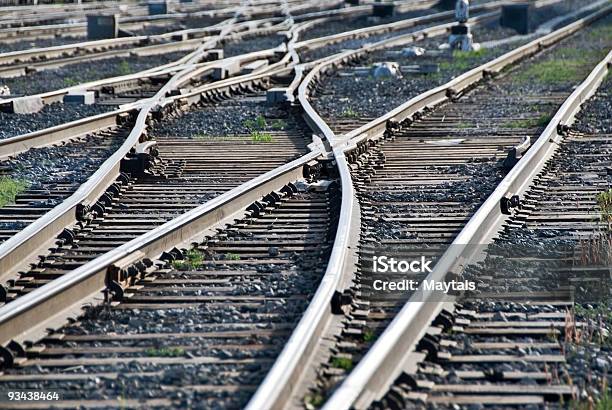 Ferrovia Crossings - Fotografie stock e altre immagini di Acciaio - Acciaio, Attraversare, Composizione orizzontale