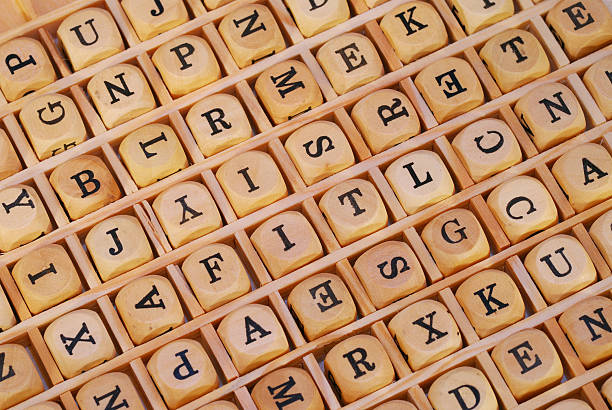 fundo de letras de madeira - letter j block toy alphabet imagens e fotografias de stock