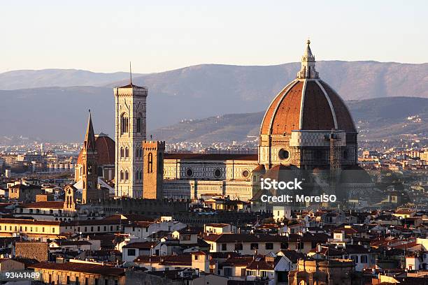 Paesaggio Urbano Di Firenze - Fotografie stock e altre immagini di Ambientazione esterna - Ambientazione esterna, Ambientazione tranquilla, Antico - Condizione