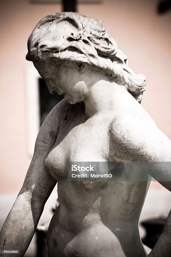 Estatua de una mujer - Foto de stock de Estatua libre de derechos