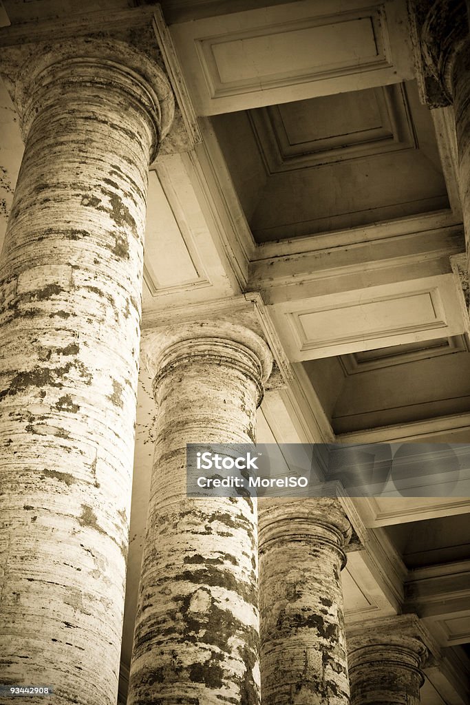 Colonnato - Foto stock royalty-free di Antico - Condizione