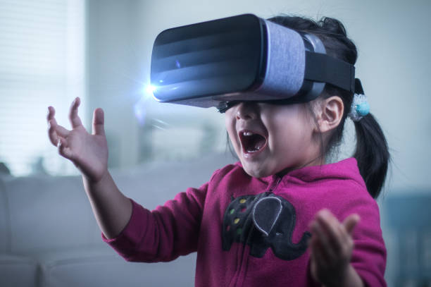 istock Young Asian girl VR headset 934431804