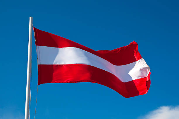 bandeira da áustria - austrian flag imagens e fotografias de stock