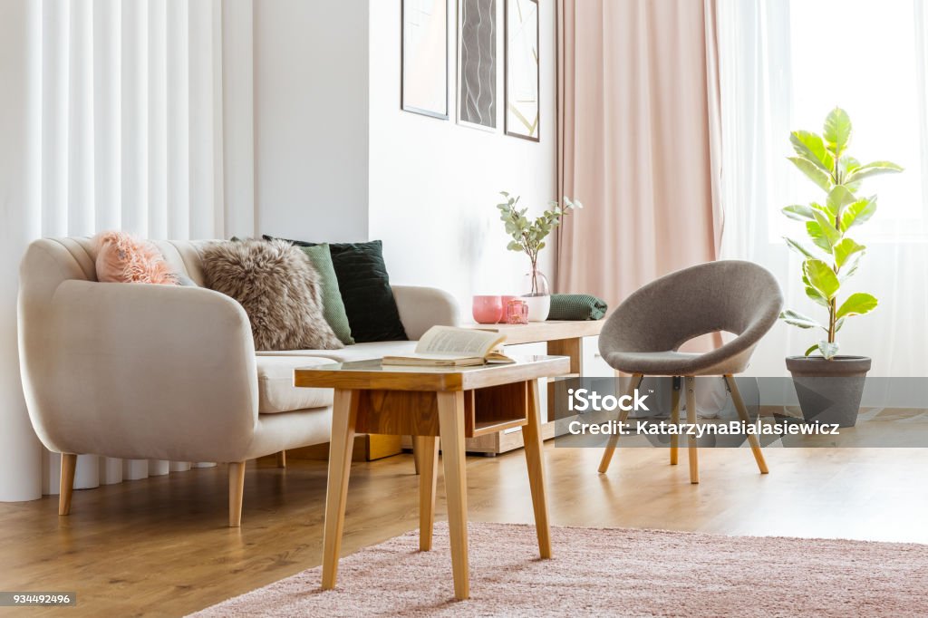 Interior da sala de estar feminino - Foto de stock de Pequeno royalty-free