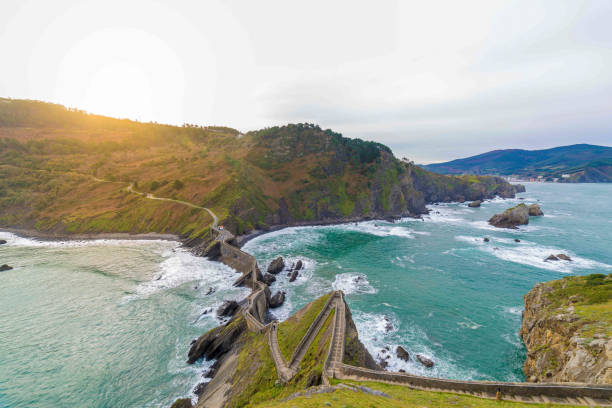 istock san juan de gaztelugatxe 934526102