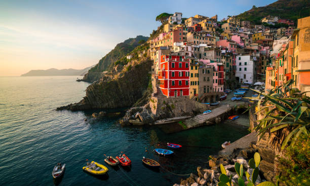 istock Riomaggiore, Cinque Terre - Italy 934566806