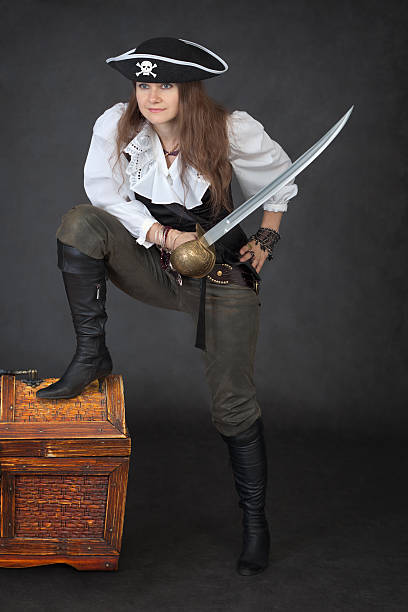 istock Sea pirate with sabre and treasure chest 93460153