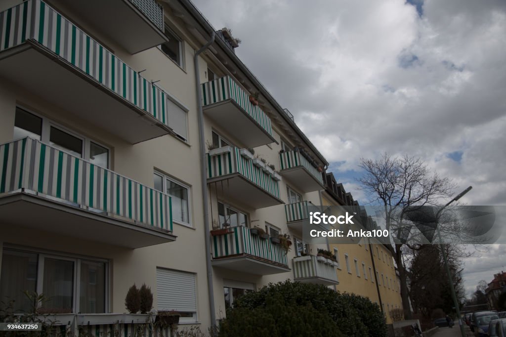 Appartementhaus in Deutschland, schönen Wohngegend - Lizenzfrei Alt Stock-Foto