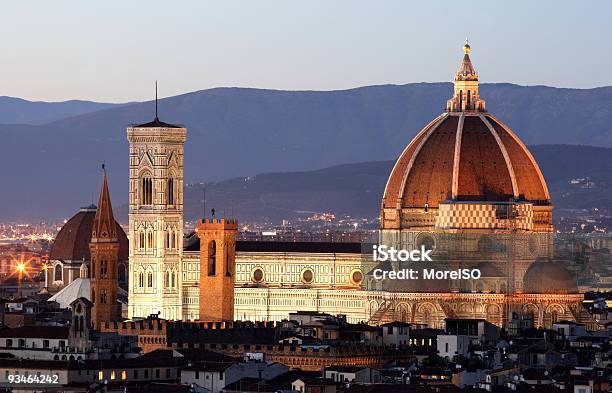 Foto de Catedral De Florença Visto Ao Crepúsculo e mais fotos de stock de Domo de Santa Maria Del Fiore - Domo de Santa Maria Del Fiore, Antiguidade, Arcaico