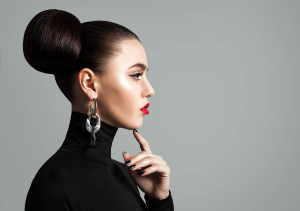 istock Brunette Woman Thinking on Gray Banner Background 934655138