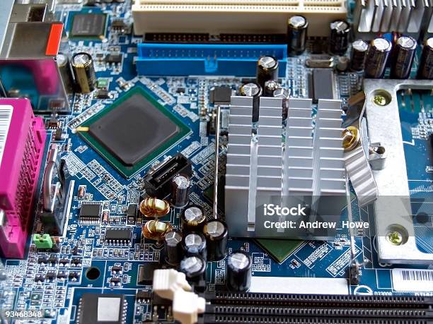 Pc Com Placa De Sistema - Fotografias de stock e mais imagens de Componente Elétrico - Componente Elétrico, Computador, Computador Pessoal