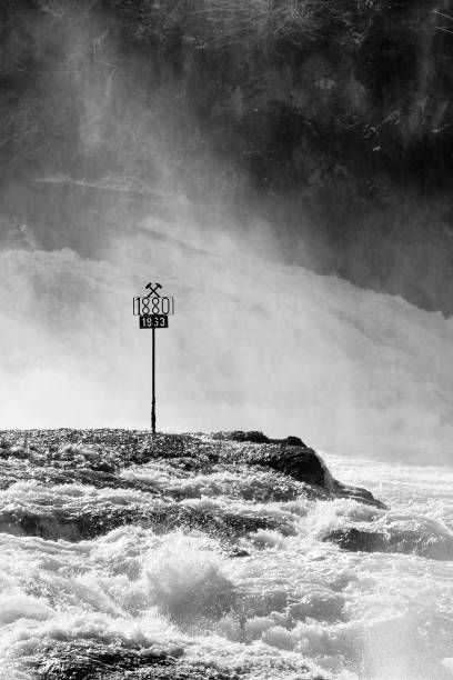 rhine falls - the biggest waterfall in europe in winter season - rhine river audio imagens e fotografias de stock