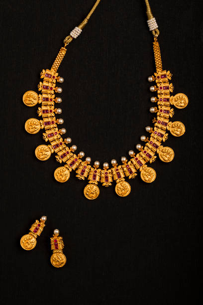 istock Traditional Indian Gold Necklace With Earrings 934717848
