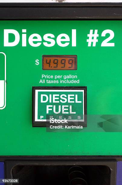 Photo libre de droit de 5 Diesel banque d'images et plus d'images libres de droit de En haut - En haut, Prix du carburant, Pick-up