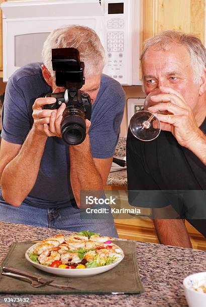 Fotografo E Amico - Fotografie stock e altre immagini di Cibo - Cibo, Fotografo, Terza età