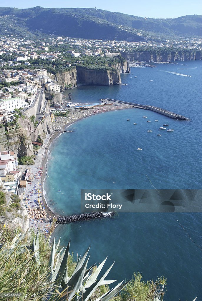 Costa de Sorrento, mar, playa, - Foto de stock de Agosto libre de derechos