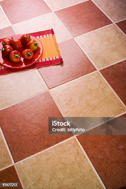 Pimientos Con Azulejos De Cerámica Foto de stock y más banco de imágenes de Alimento - Alimento, Arquitectura, Arte