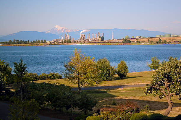 istock Oil Refinery and Mount Baker on Puget Sound 93478109