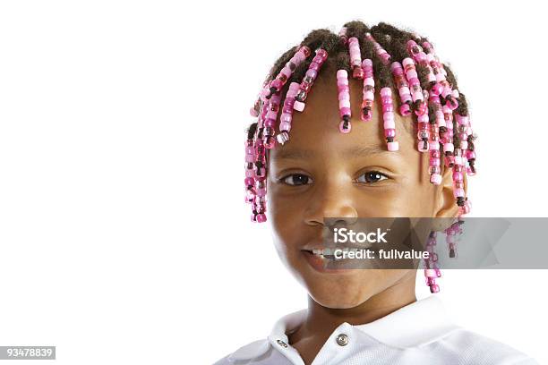 Feliz Criança - Fotografias de stock e mais imagens de Conta - Loja de Miudezas - Conta - Loja de Miudezas, Trançado, Raparigas