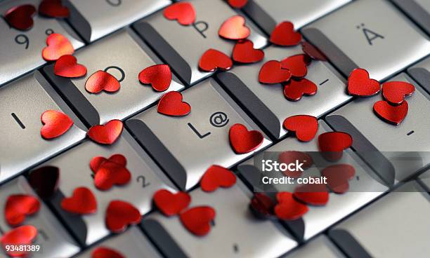 List Für Liebe Stockfoto und mehr Bilder von Computer - Computer, Konfetti, Rot