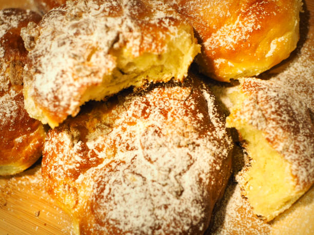 istock yeast buns baked and sprinkled with powdered sugar 934831630