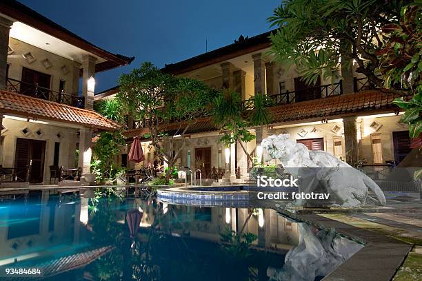 Complejo Turístico Tropical Foto de stock y más banco de imágenes de Agua - Agua, Al lado de la piscina, Arquitectura