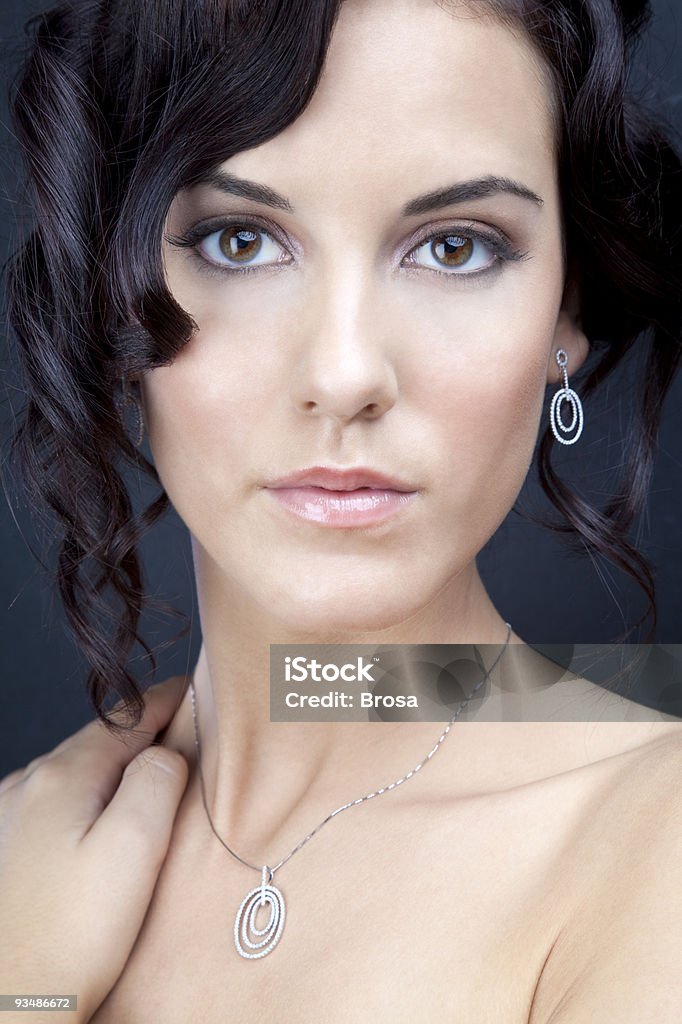 Belle femme portant des bijoux - Photo de Boucle d'oreille libre de droits