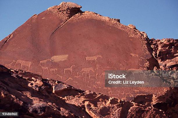Petroglyphs Twyfelfontein Stock Photo - Download Image Now - Namibia, Twyfelfontein, Cave Painting