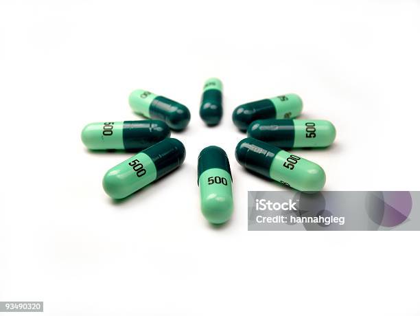 Anello Di Farmaco - Fotografie stock e altre immagini di Accudire - Accudire, Antibiotico, Assicurazione