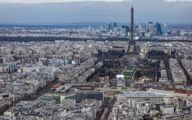istock Jan 2, 2018 - View over Paris, looking towards the Eiffel Tower and La Defense 935133556