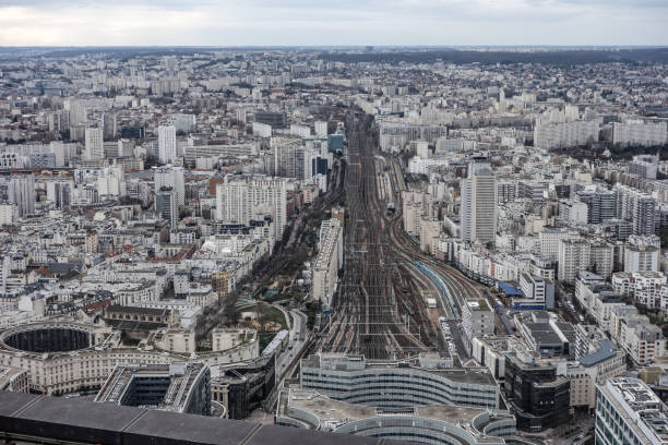 istock Jan 2, 2018 - View over Paris, looking towards the Eiffel Tower and La Defense 935135672