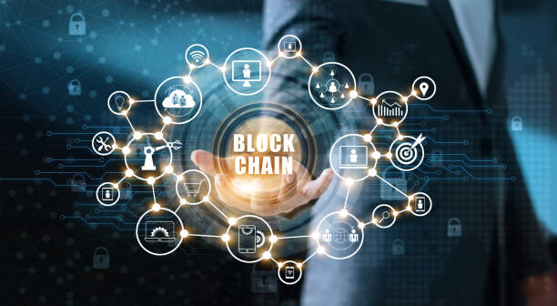 blockchain 技術とネットワークの概念。ビジネスマンの青色のセキュリティとデジタル接続背景アイコン ネットワーク接続とテキスト blockchain を手で押し - ブロックチェーン ストックフォトと画像