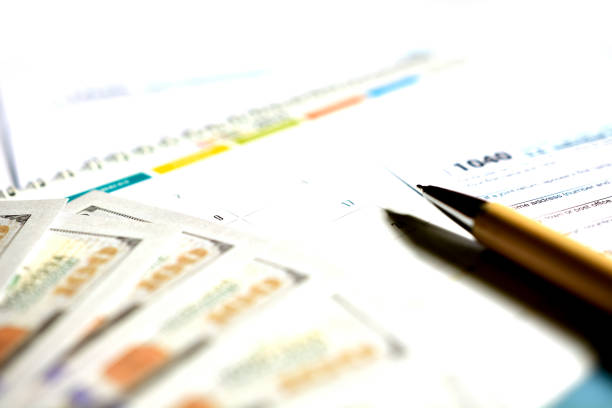 istock 1040 American tax form 935262140