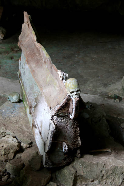 istock Tampang Allo Burial Cave 935348964
