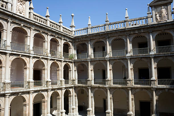 Historic courtyard of spanish university - Alcalà de Henares  alcala de henares stock pictures, royalty-free photos & images