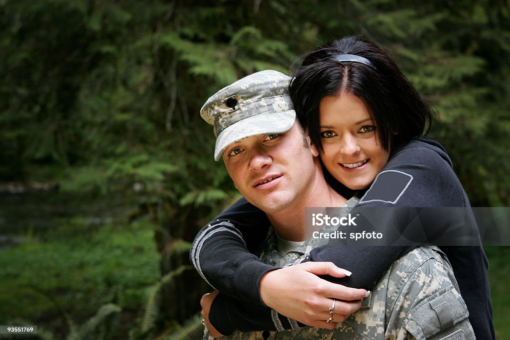 Jovem casal militar - Foto de stock de Casado royalty-free