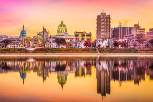 istock Harrisburg, Pennsylvania, USA Skyline 935533872