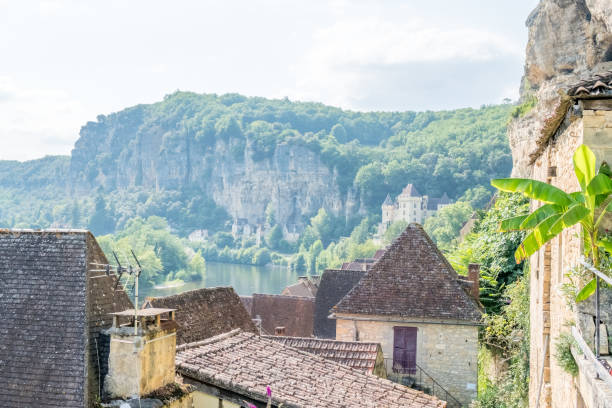 istock La Roque-Gageac Casttle from the top in summer, Dordogne, Perigord Vert 935543034