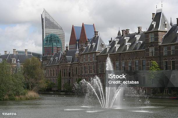 Photo libre de droit de Hofvijver La Haye banque d'images et plus d'images libres de droit de Affaires - Affaires, Affaires d'entreprise, Architecture