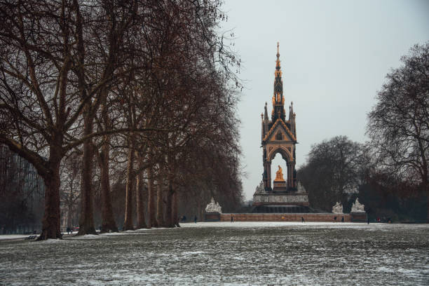 istock Prince Albert Memorial, Hyde Park 935695666