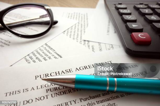 Purchase Agreement Stock Photo - Download Image Now - Buying, Business, Selling
