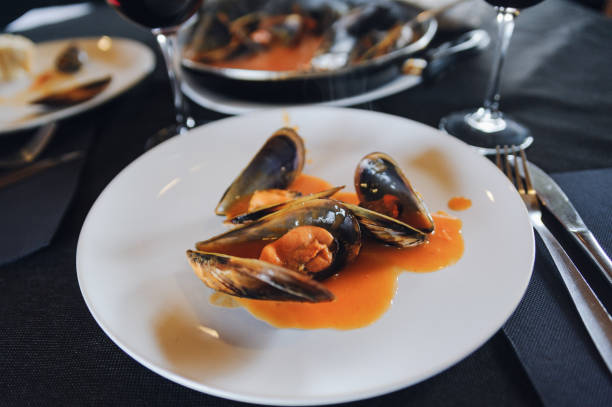 istock Mussels in spicy sauce 935760684