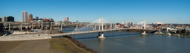 istock Panoramic View Portland Bridge Willamette River Mount St Helens 935852586