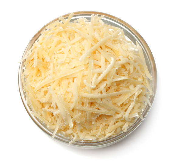 粉チーズは、白い背景で隔離。トップ ビュー - still shot ストックフォトと画像